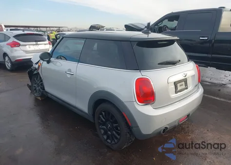 2015 Mini Hardtop Cooper z USA, uszkodzony, nr VIN WMWXM5C54FT938997
